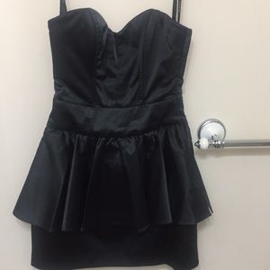 Bebe sweet heart style dress with corset back